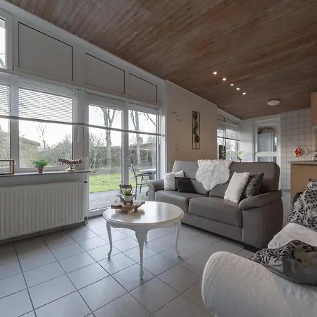 Holiday home Cozy With Patio